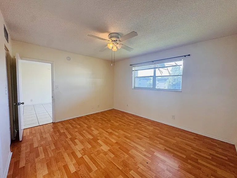 8025 Colony Cir S — Photo 15
