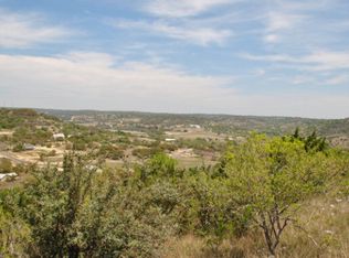 146 N Cherry Bluff Rdg, Comfort, TX 78013