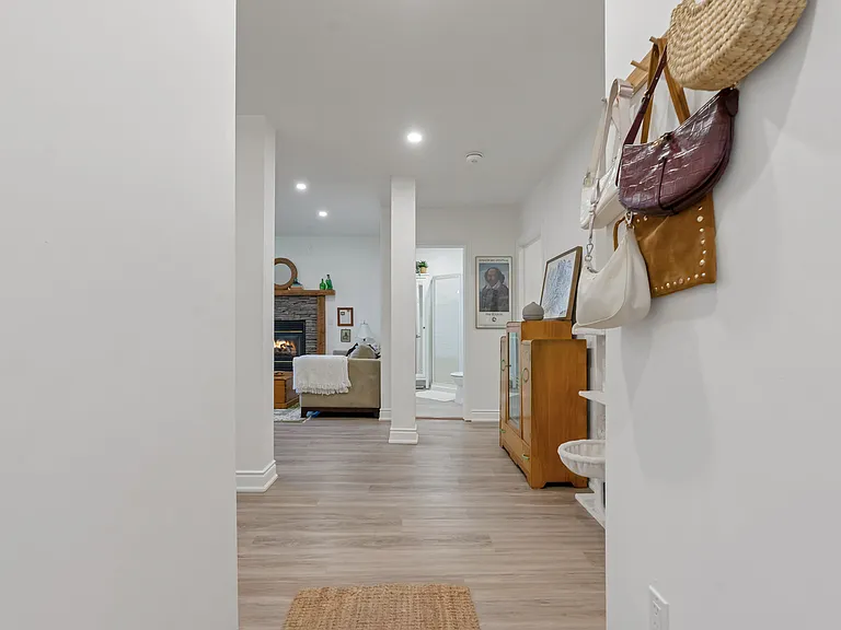 82 Chalmers Dr #LL — Photo 2