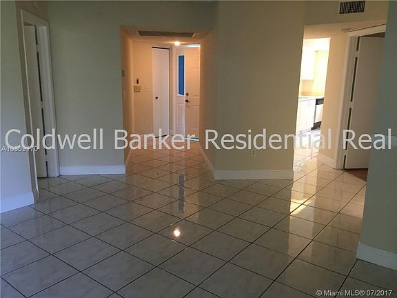 3rd image of 2637 SE 20th Ct #105-C