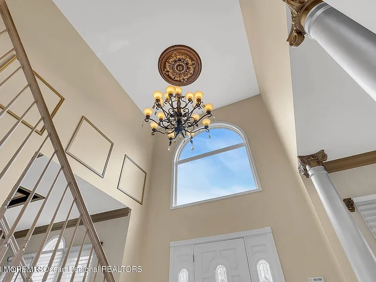 7 Mackenzie Rd — Photo 5