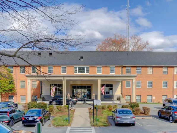 5301 Westbard Cir APT 208, Bethesda, MD 20816