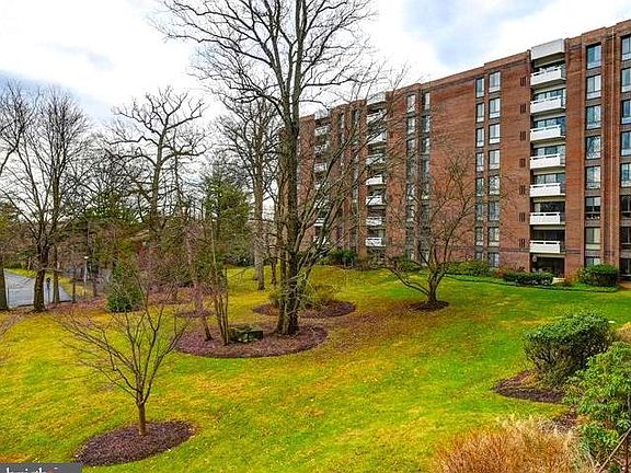 3rd image of 7 Slade Ave APT 510