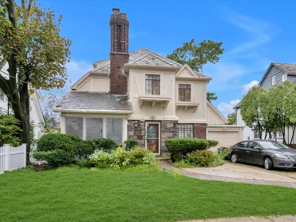 1509 Hewlett Avenue, Hewlett, NY 11557