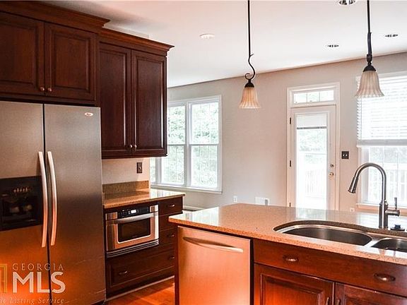 4th image of 1745 Highland Oaks Way