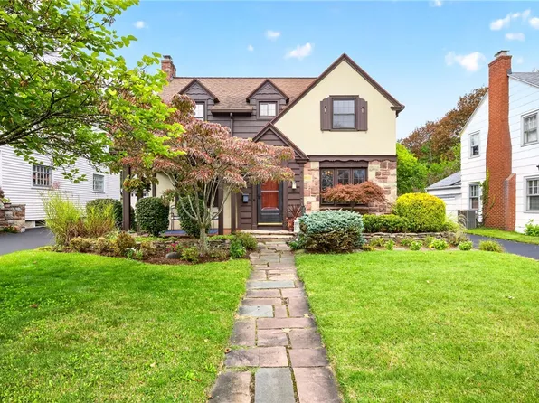 68 Biltmore Dr, Rochester, NY 14617