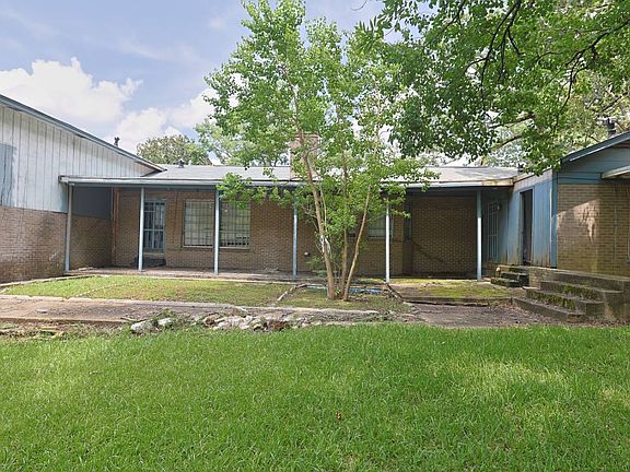 4th image of 927 Royal Oak Dr
