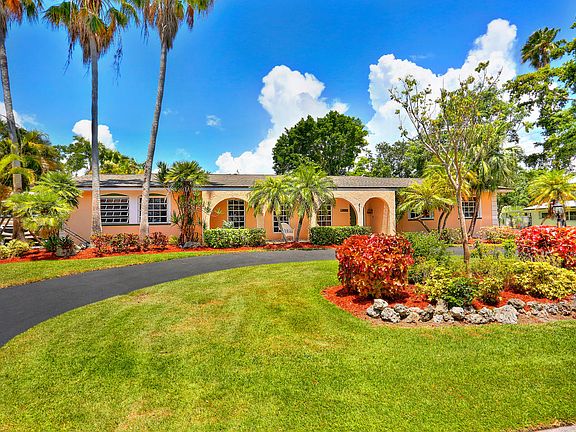 2nd image of 18740 SW 84th Ct