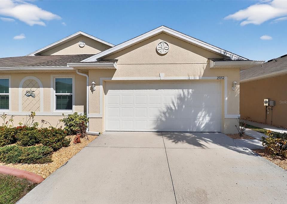 1st image of 25152 E Lenox Cir
