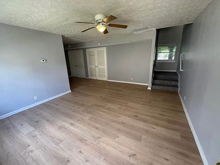 519 E Kentucky St #103 — Photo 3