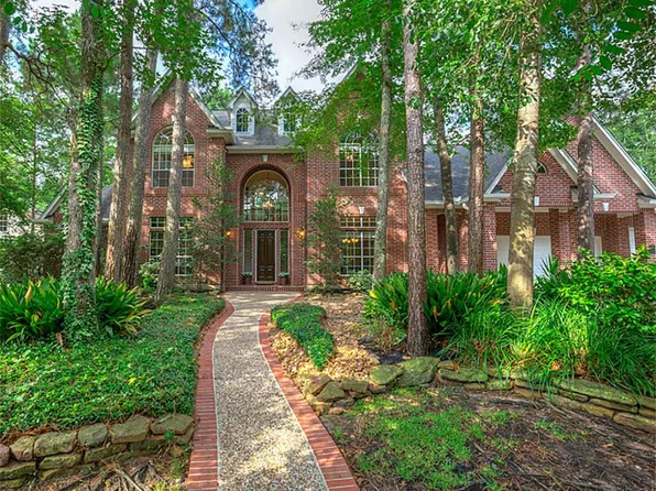 178 Golden Shadow Cir, Spring, TX 77381