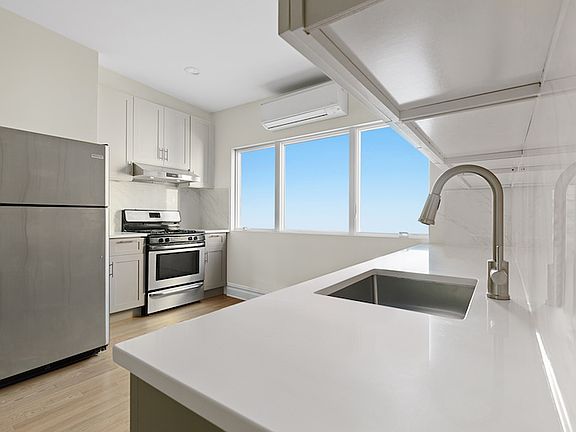 3rd image of 47-18 11th St #2F