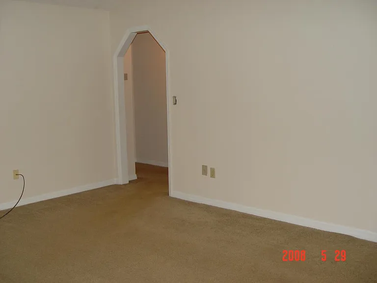 467 Bluebird Ct — Photo 4
