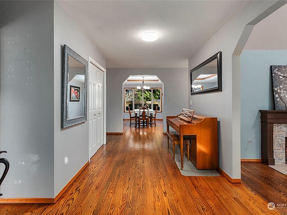 4th image of 29612 176th Avenue SE