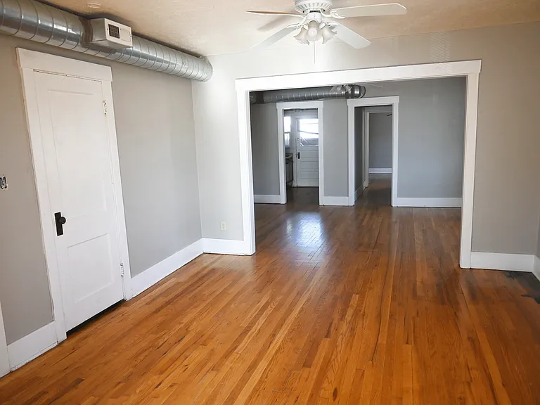 3506 Jackson St — Photo 17
