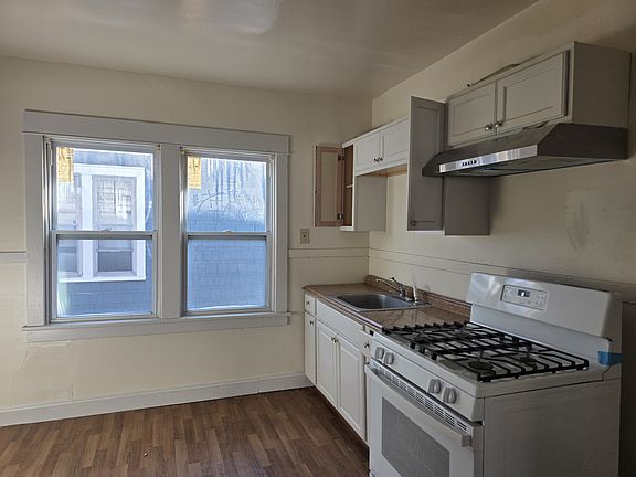 2nd image of 265 Lisbon Ave Floor 2