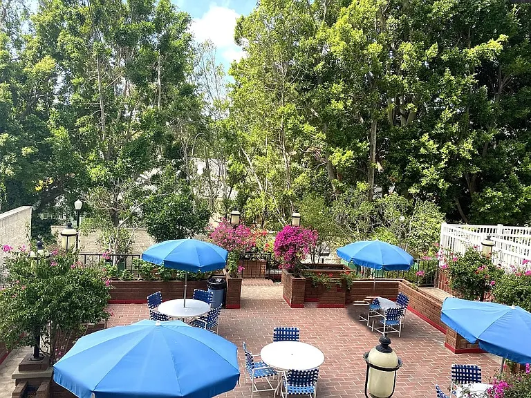 10535 Wilshire Blvd #912 — Photo 14