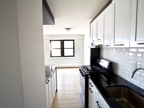 2nd image of 1365 Saint Nicholas Ave APT 28S