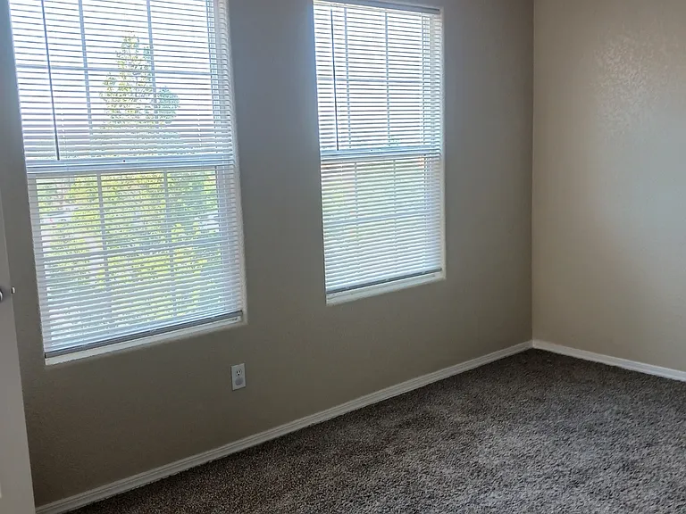 7600 Red Finch Ct NW — Photo 7
