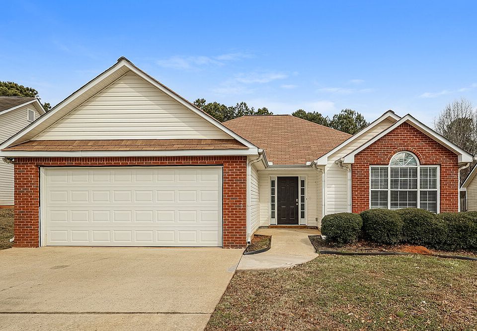1st image of 1825 Courtyard Ln