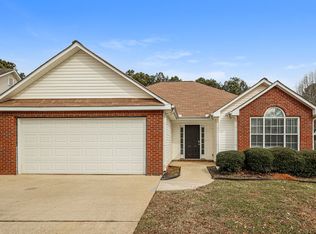 1825 Courtyard Ln, McDonough, GA 30252