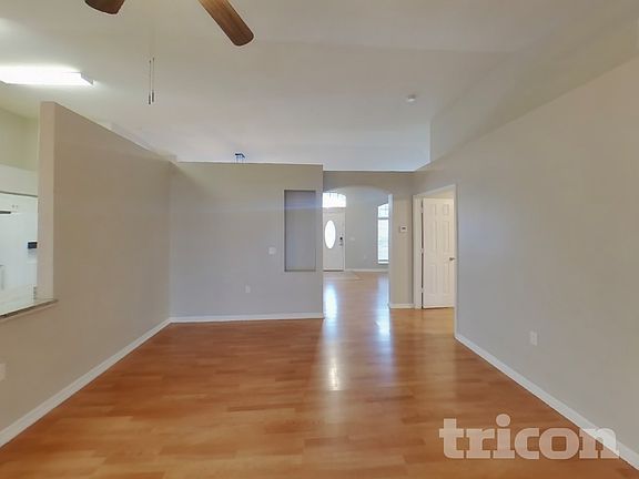3rd image of 29728 Morwen Pl