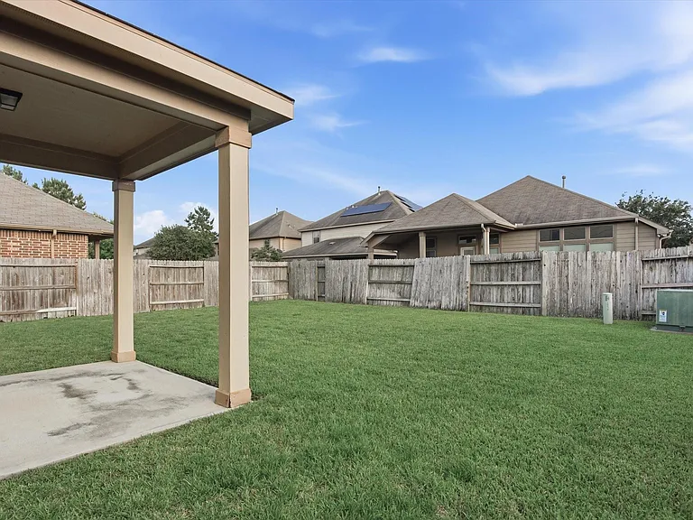 16515 Williamstown Dr — Photo 30