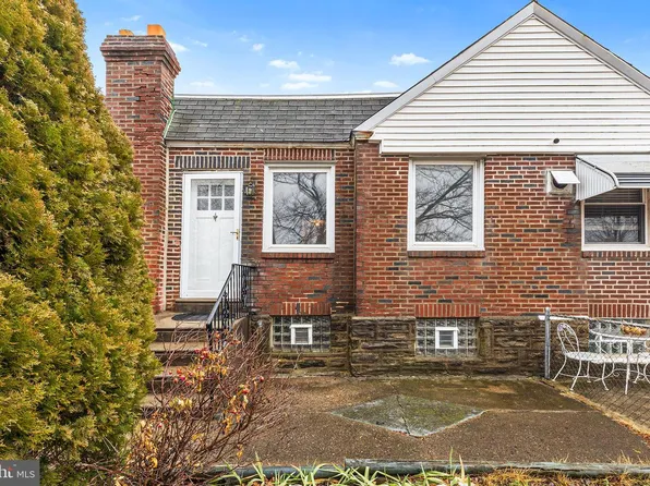 6803 Algard St, Philadelphia, PA 19135