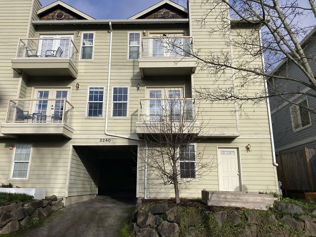 3240 S Edmunds St #B - 2 bedrooms — Photo 1