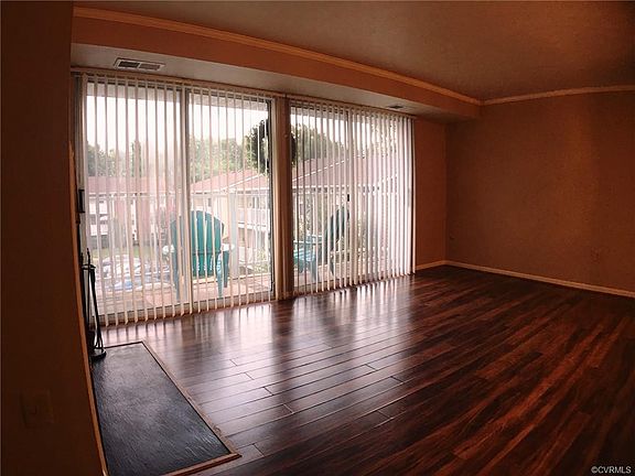 5th image of 8400 Muldoon Ct #11