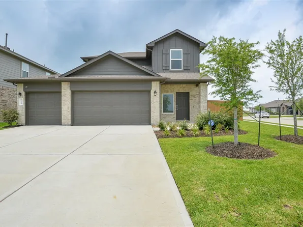 1055 Llano Trl, Dayton, TX 77535