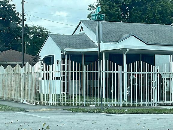 3rd image of 1089 NW 65th St