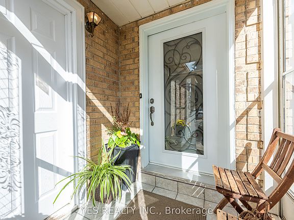 3rd image of 7 Colchester Ave