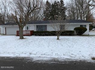 2035 Commonwealth Rd, Benton Harbor, MI 49022