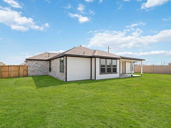 115 Valley Ranch Trail - Carter - Elevation CE - Back Exterior