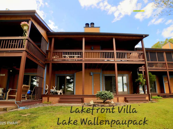 5 Lakefront Cir #206, Lakeville, PA 18438