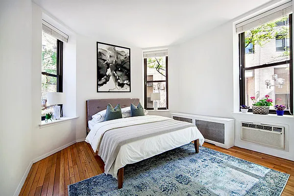 Sold by Level Group | media 9