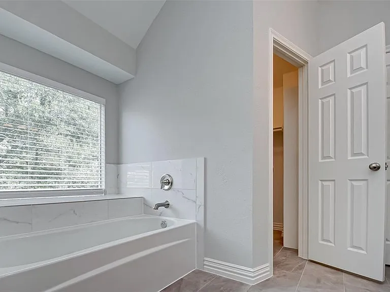 2615 Woodstream Blvd — Photo 36