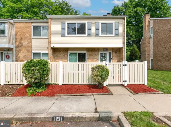 1150 Golden Pond Ct, Voorhees, NJ 08043