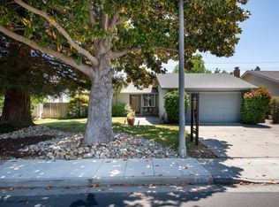 830 Hollenbeck Ave, Sunnyvale, CA 94087
