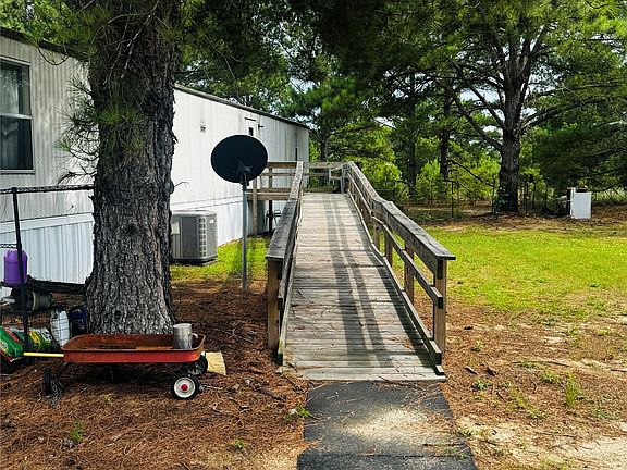 3rd image of 1739 County Road 21 N