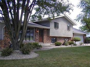 2nd image of 9848 Arthur Pl