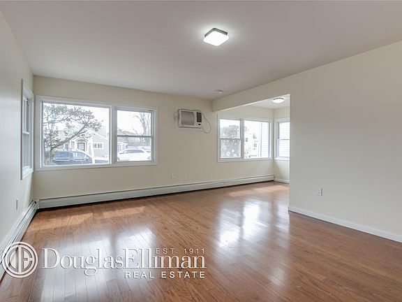 4th image of 531 E Harrison St