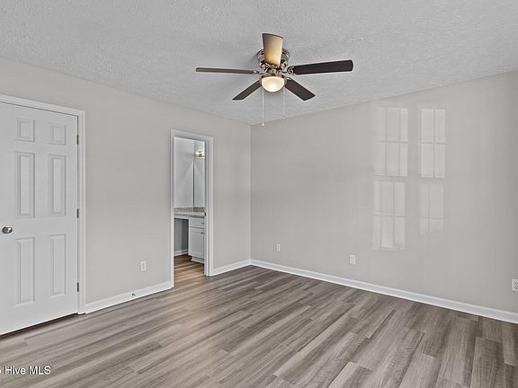 4th image of 288 Eastwood Lane