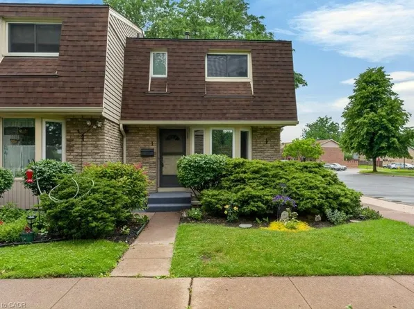 75 Ventura Dr #1, Saint Catharines, ON L2R 7J7
