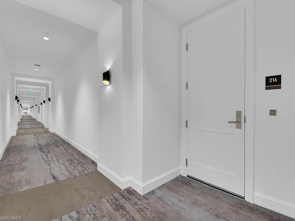 3 bed, 3.5 bath, 2010 sqft, $16,500 — Photo 3