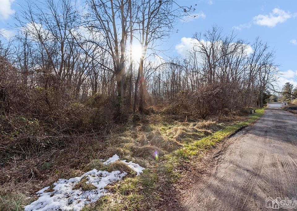 1st image of 396 Spotswood Gravel Hill Rd