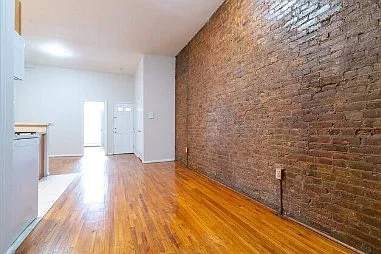 2 bed, 900 sqft, $1,995 — Photo 4