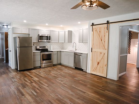 3rd image of 4935 W County Road 300 N