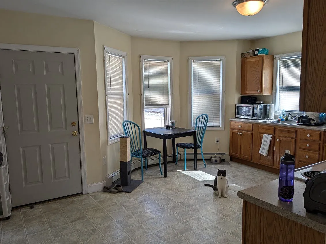 1 bed, 550 sqft, $1,425 — Photo 3